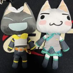 どこでもいっしょ　初音ミク　鏡音リン　コラボぬいぐるみ 2体セット 鏡音リン」と「鏡音レン」の“どでかジャンボぬいぐるみ”がセガの物販