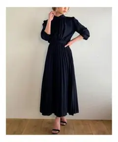 JUNOAH／ ウエストマーク パフスリーブウエストマークプリーツワンピース