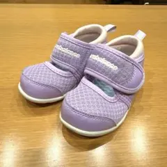 newbalance ベビーシューズ 紫