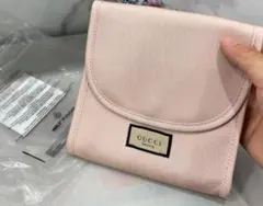 GUCCI ポーチノベルティ　ピンク　花柄のサムネイル