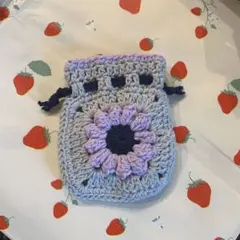 花モチーフ巾着　編み物　ハンドメイド