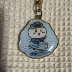 ちいかわ　ご当地キーホルダー　空港　パイロット　ハチワレ