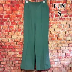 美品☆FUN ブーツカット　フレアパンツ　ウエストゴム　エメラルドグリーン　Sのサムネイル