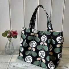 北欧バラ　タック入りトートバッグ☆ハンドメイド