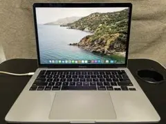 美品　MacBook Pro 2020 13インチ　バッテリー良いのサムネイル