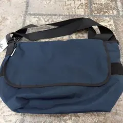 Drifter ネイビー ショルダーバッグ　新品　ドリフターのサムネイル