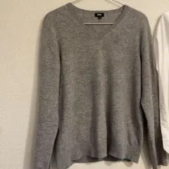 【最終値下】グレー カシミア　Vネックニット