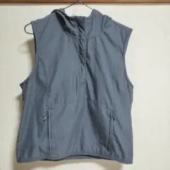 Nike フード付きベスト グレー　レディースМ