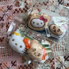 タイ限定　レア　バターベア × ハローキティ　バッグチャーム　キーホルダー