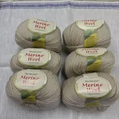 Three blue birds メリノウール 毛糸 カーキホワイト　50g6玉