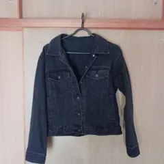 Item thumbnail for item 96790794-9199-4e03-8e60-7419147c443f