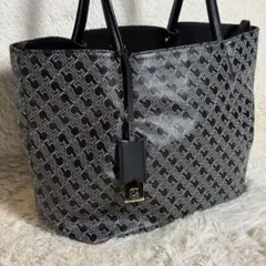 Item thumbnail for item 35835737-c846-40de-b30d-ccd6d56b9484