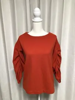 美品 M レッド オフィスカジュアル トップス
