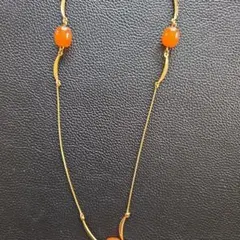 オレンジビーズのシンプルネックレス