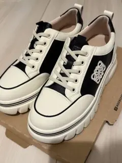 【即日発送】厚底ホワイト・ブラックスニーカー 25cm
