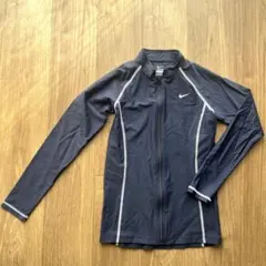 【Nike】ラッシュガード Lサイズ（ネイビー）