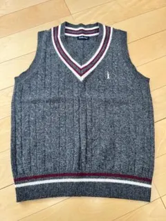 Item thumbnail for item 2d445a79-2aff-439b-8e14-f7a64368d1ed