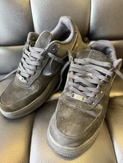 NIKE AIR FORCE 1 ブラック スニーカー