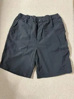 ユニクロ　黒 ハーフパンツ 半ズボン　160cm