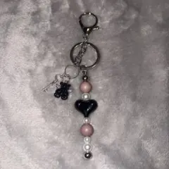 ハンドメイド　ビーズキーホルダー