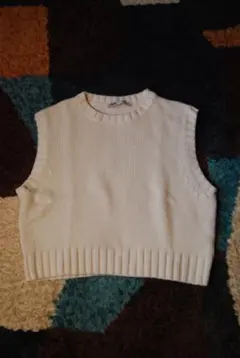 ZARA アイボリー ニットベスト ノースリーブ