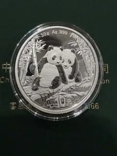 2004年 中国パンダ銀貨（1オンス .999銀・オリジナルケース付） - メルカリ