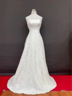 美品✨定価20万円✨9号✨アイボリー✨刺繍✨Aライン✨ウェディング 