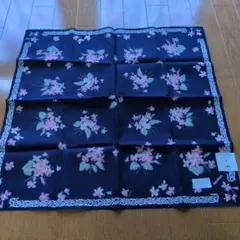 BALMAIN 花柄 ハンカチ 黒のサムネイル