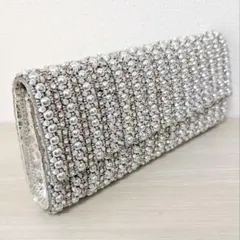 ビジュー装飾 シルバー クラッチバッグ　TOMORROWLAND