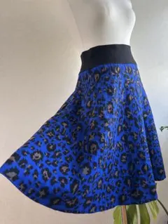 ローズバッドROSE BUD青 レオパード（ヒョウ）柄 ニットフレアスカートF