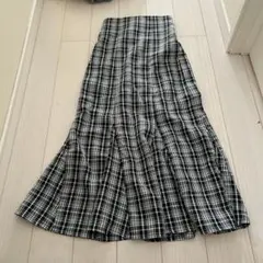 グレイルチェックロングスカート
