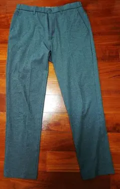 ユニクロアンクルパンツ バックポケット付き ラスト1点