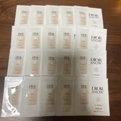 ディオールスノーUVシールドトーンアップ50+日焼け止め乳液20ml