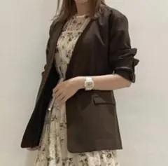 Lily Brown ノーカラージャケット ブラウン