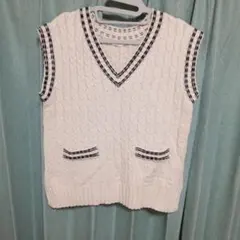 INGNI ホワイト ニットベスト Vネック