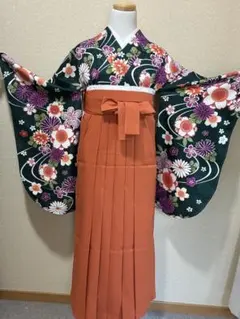 花柄着物とオレンジ袴、帯3点セット　二尺袖着物　袴Ｌ　大学生　小学生　成人式