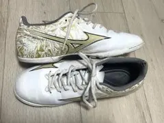 MIZUNO サッカートレーニングシューズ ホワイト ゴールド25.5のサムネイル