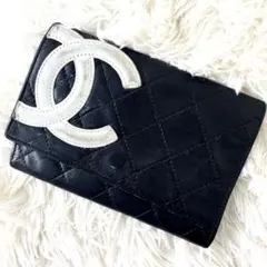シャネル　CHANEL 二つ折り財布　カンボンライン　ブラック　黒　レザー