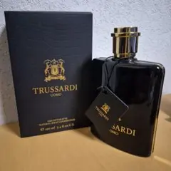 新品未使用 トラサルディ ウォモ 50ml TRUSSARDI（トラサルディ） 【並行輸入品】 香水 ウォモ オードトワレ