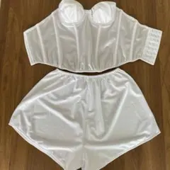ホワイトコルセットショートパンツセット