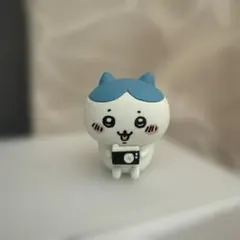 ちいかわ ハチワレ ガチャガチャフィギュア カメラのサムネイル