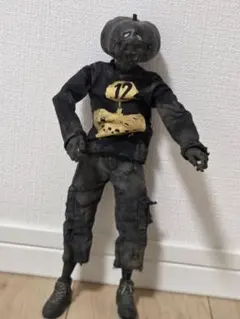 ThreeA Ashley Wood Evenfall Strigoi 6/1 - メルカリ