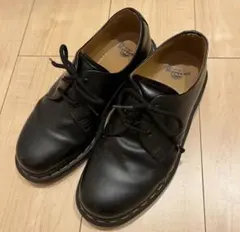 Dr. Martens ブラック　3ホール　UK5