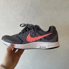 Item thumbnail for item 585b55f2-c2e7-445f-b8c0-52ac99406acc