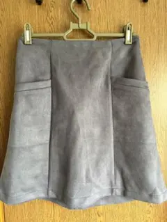 Ray Cassin ミニスカート