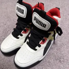 PUMA ハイカットスニーカー ホワイト/レッド/ブラック
