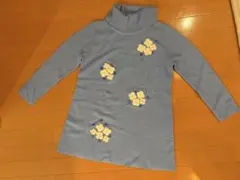 ギャラリービスコンティ　 水色 花柄刺繍 長袖ニットセーター サイズ9号のサムネイル