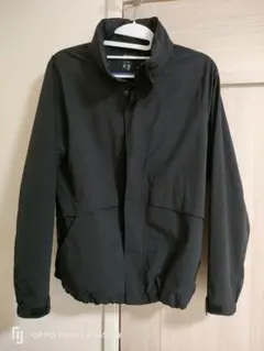 ユニクロ　ウィンドプルーフスタンドブルゾン　Mサイズ ブラック