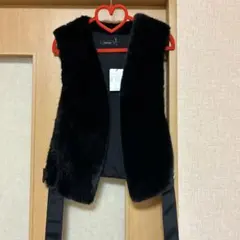 インゲボルグ♡新品フェイクファーベストのサムネイル