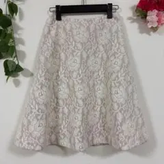 【ef-de】エフデ フレアスカート 9 アイボリー レース柄 ひざ丈 美品のサムネイル